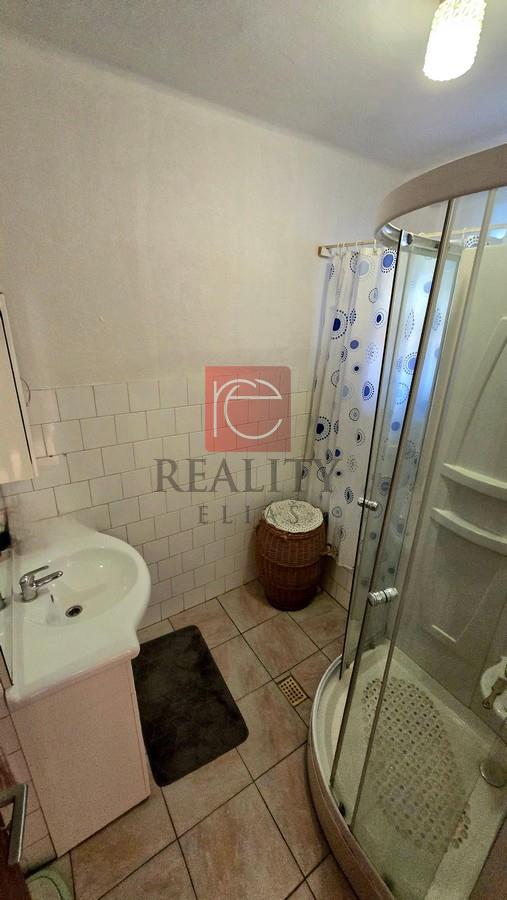 NA PREDAJ rodinný dom s veľkým pozemkom,Veľký Kýr - 15