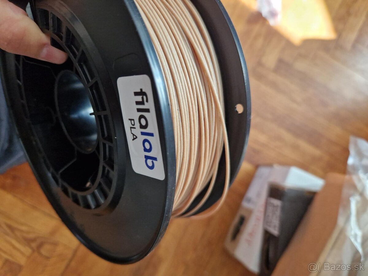 PRUSA MK3S+ (s filamentami) - 15