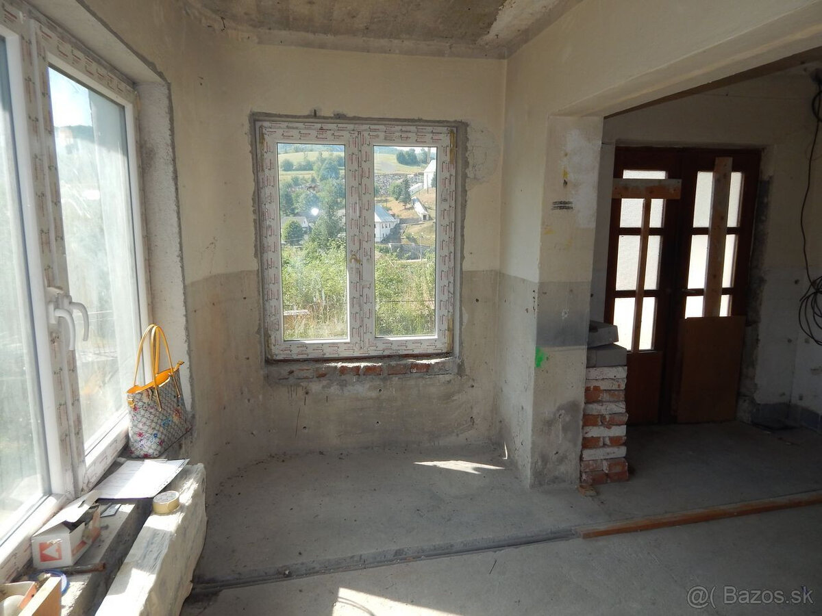 EXKLUZÍVNE-SPEKTRUM REALITY- Na predaj 7-izbový rodinný dom - 15