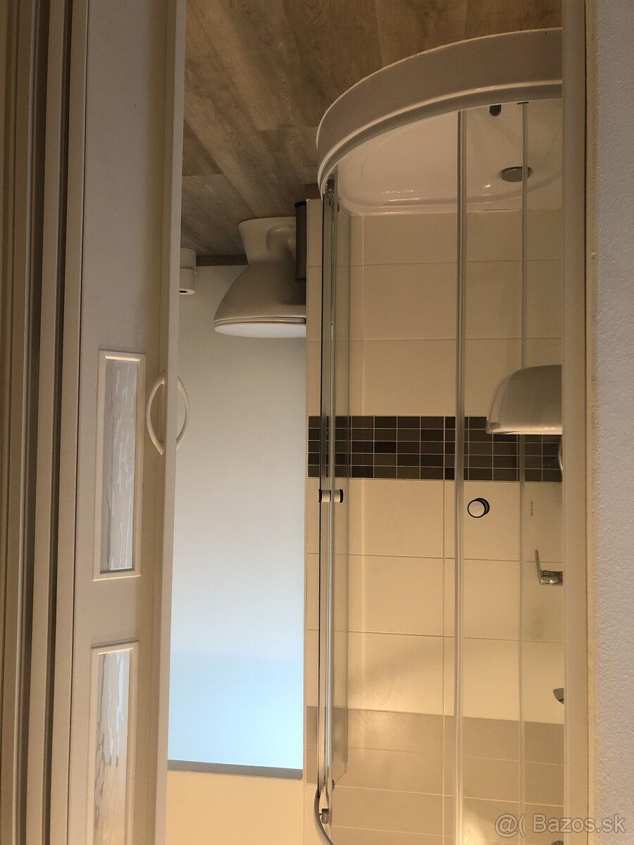 Prenajmem zrekonštruovaný svetlý 1-izbový byt v Skalici - 15