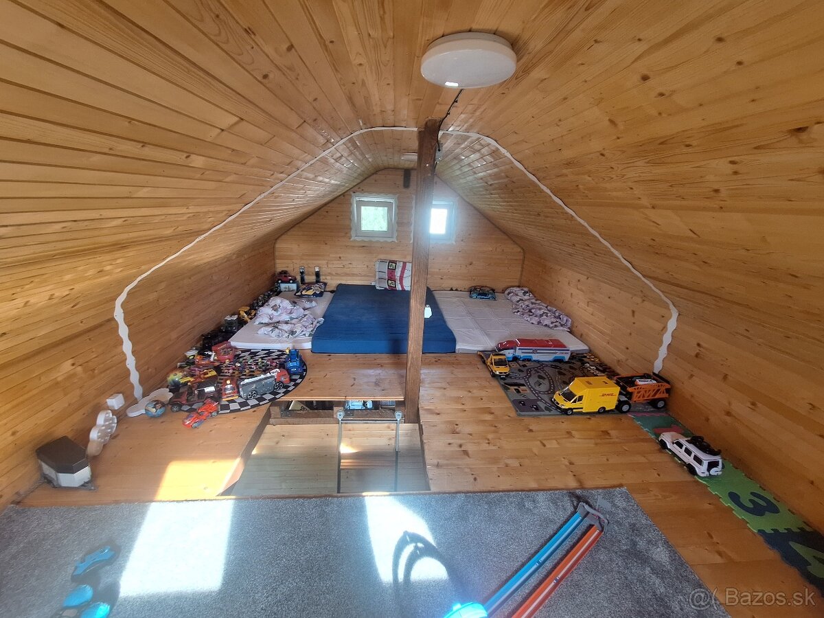 Zahrada s chatkou - 15