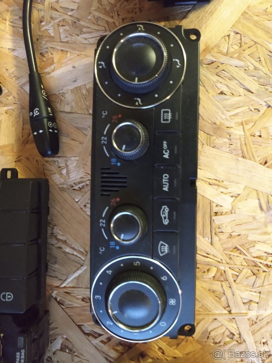 Mercedes CL203 Sport Coupe 2005 , M646 - jakékoliv dily - 15