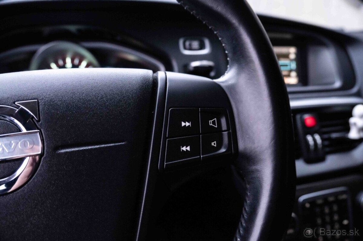 Volvo V40 T2 1.6L Momentum - 15