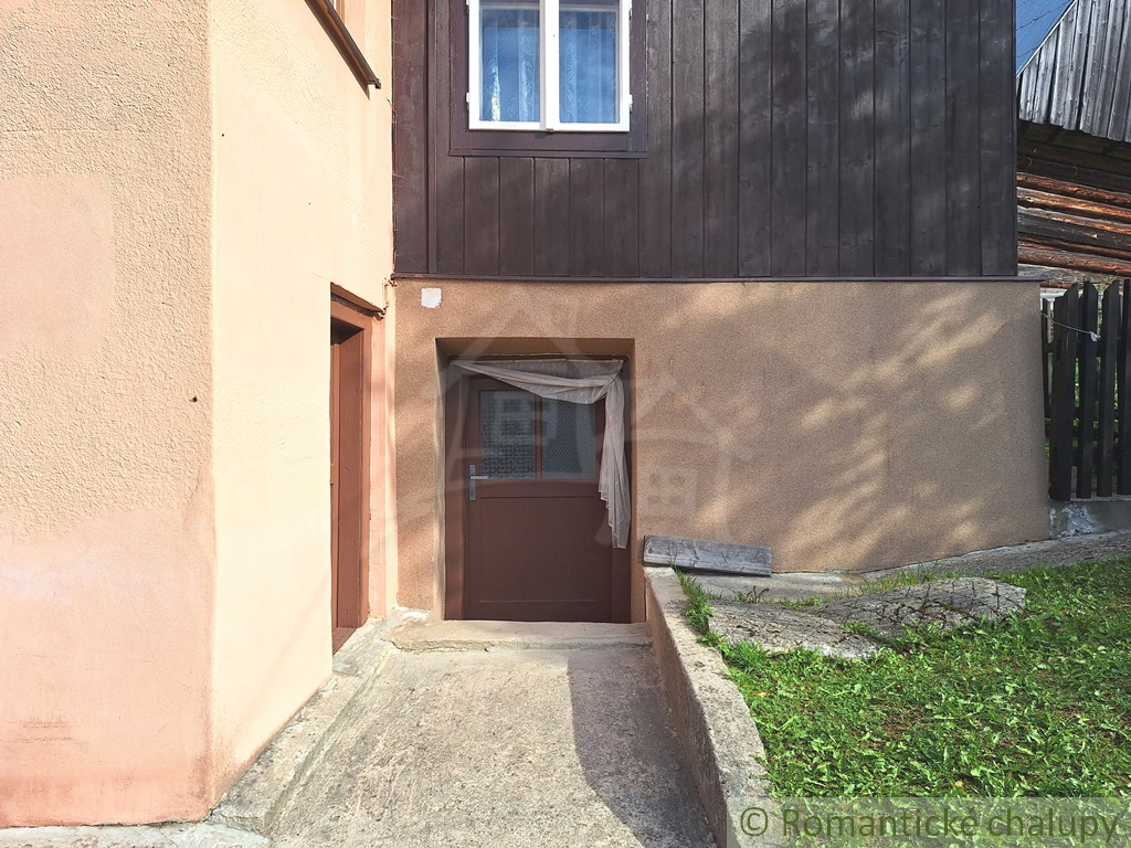 Zachovalá drevenica na čarovnom mieste s dych berúcimi vý - 15