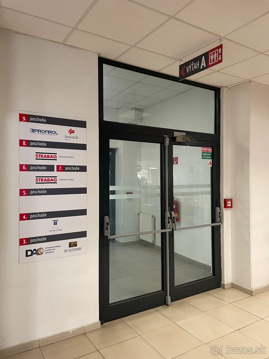 Prenájom kancelárii v budove Living centra, Solinky - Žilina - 15