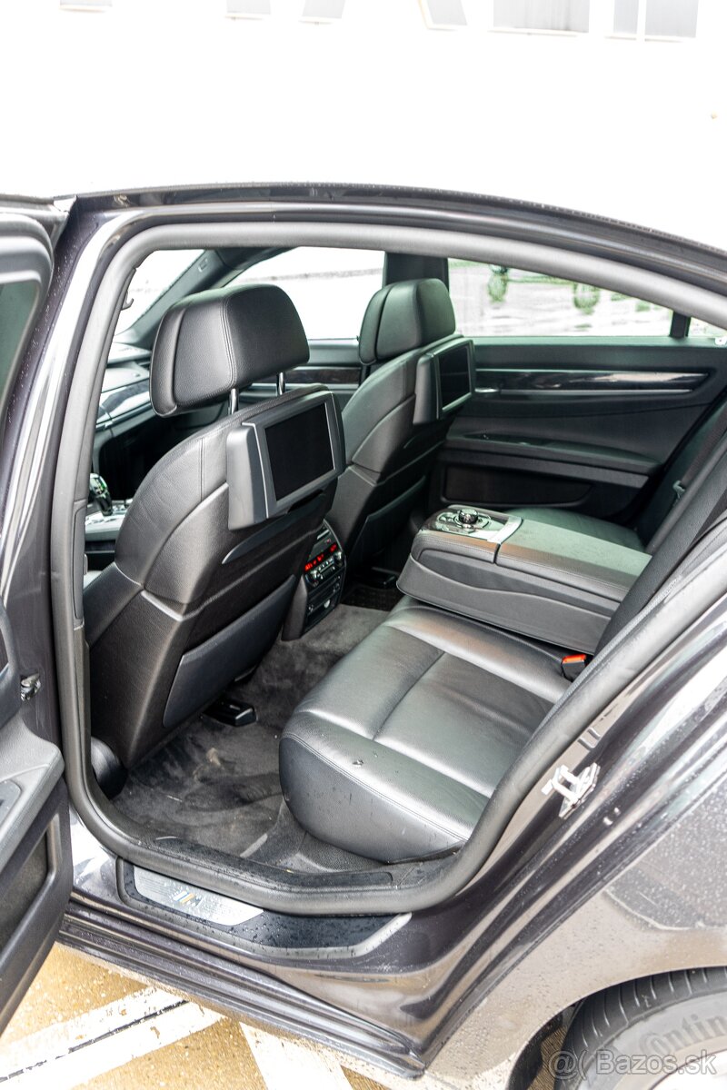 BMW Rad 7 740d - 15