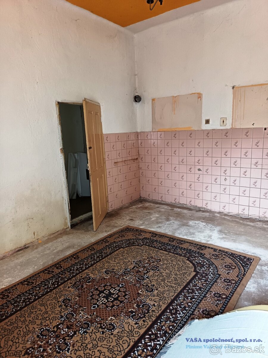 Predám veľký 3- izbový rodinný dom v Rimavskej Seči. - 15