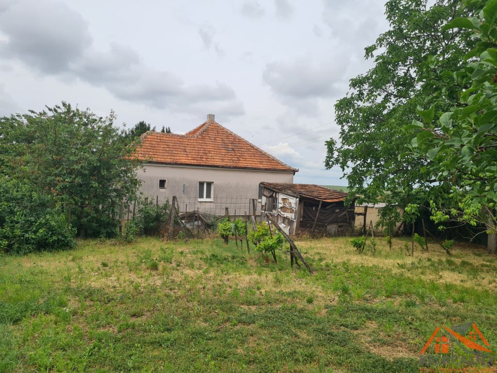 Na predaj rodinný dom Dulovce - 15