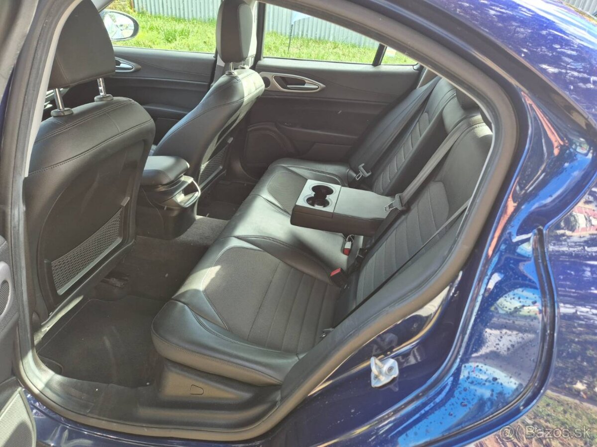 Alfa Romeo Giulia 2.2 Diesel 180 AT Super - 15