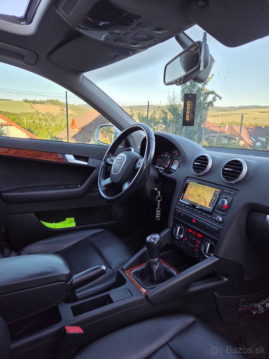 Audi A3 Sportback 2.0TDI quattro - 15