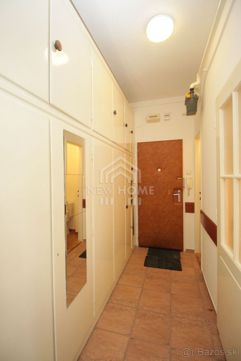 KARADŽIČOVA - 3,5 iz. byt v tehlovom dome max 4 osoby - 15