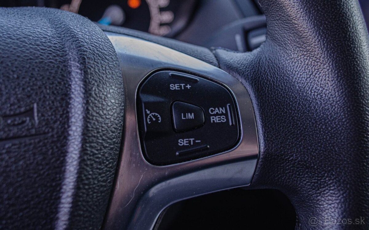 Ford Tourneo Courier 1.0 EcoBoost - 15