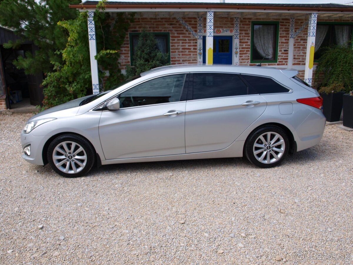 Hyundai i40 CW 1.7 CRDi 136k Premium Automat - 15