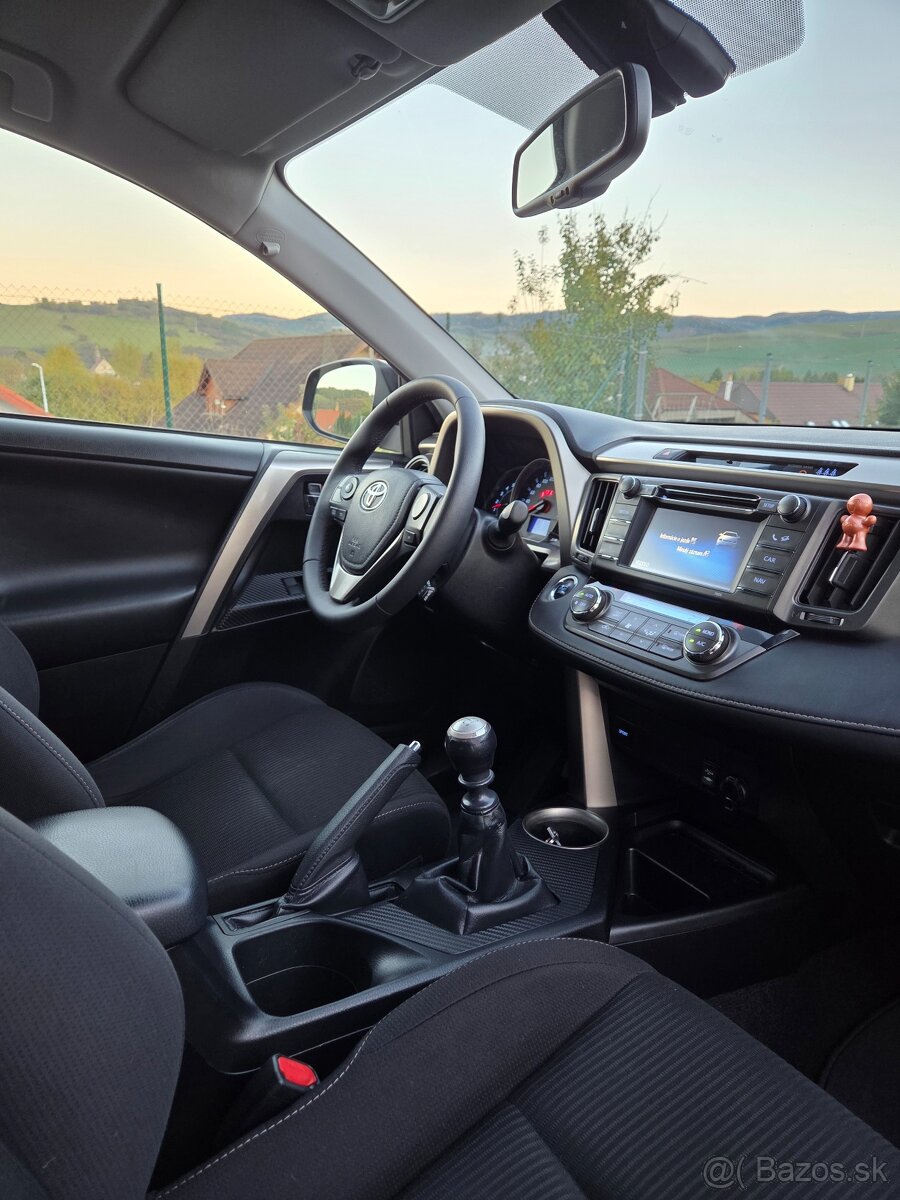 Toyota Rav4 2.0 D-4D - 15