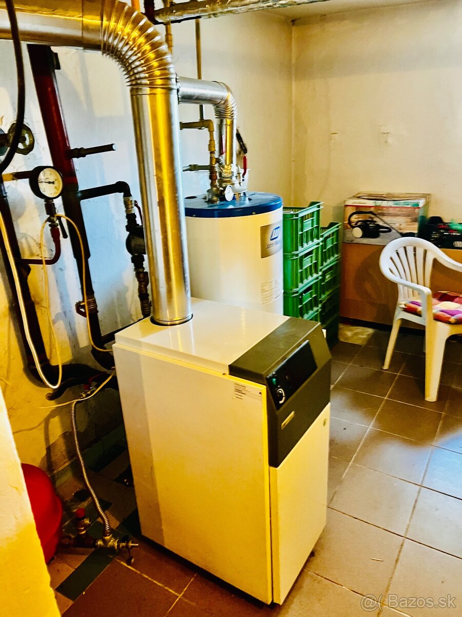 ZNÍŽENÁ CENA zdravý funkčný rodinný dom, 781m2, HE - 15