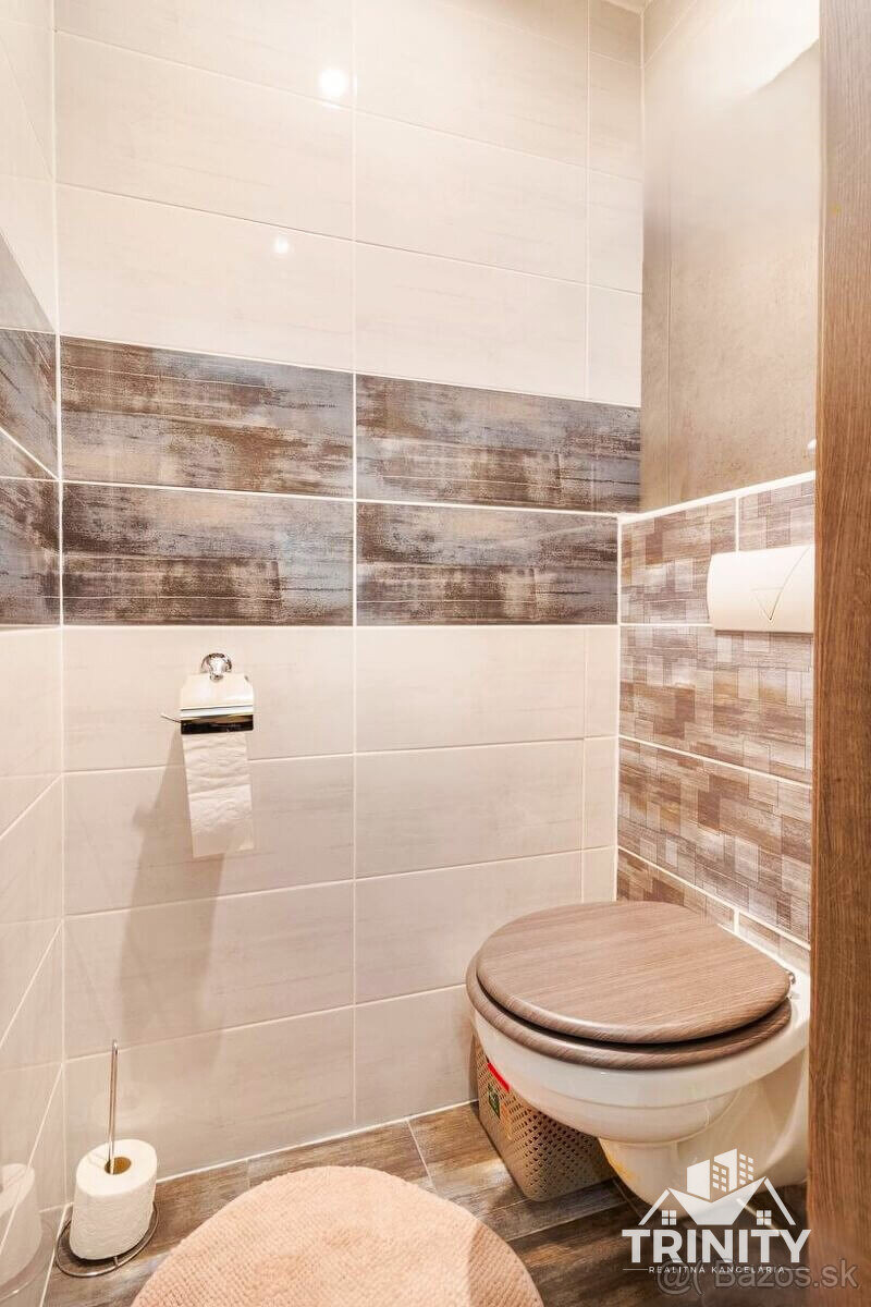 Na predaj krásny 3-izbový byt s balkónom v meste Nové Zámky - 15