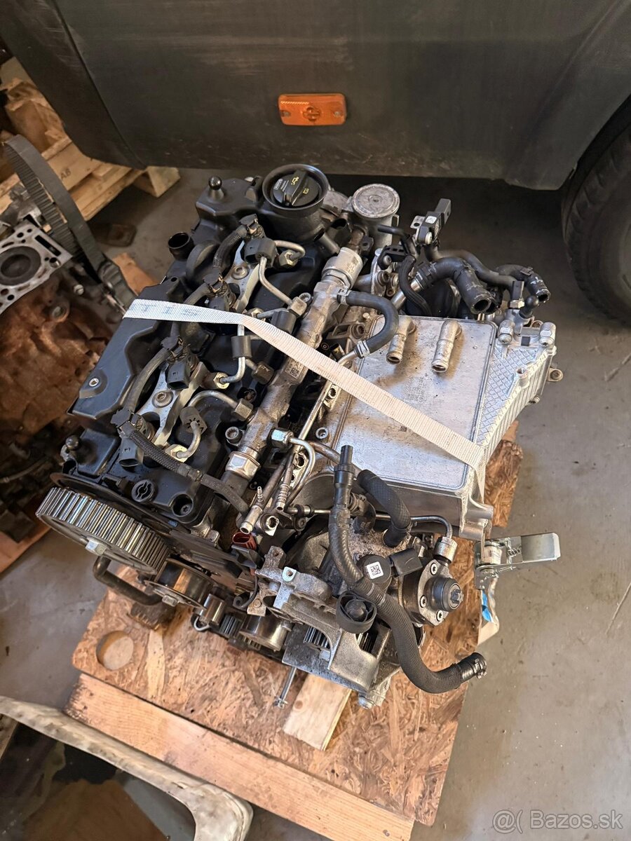 ROZPREDÁM ŠKODA SUPERB III COMBI 2.0 TDI – r. 2016 - 15