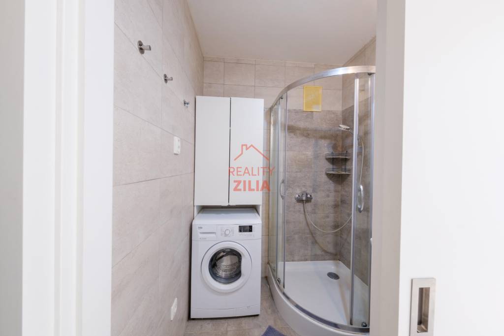 Predaj priestranného 2i. bytu v obľúbenej lokalite Chrenová– - 15