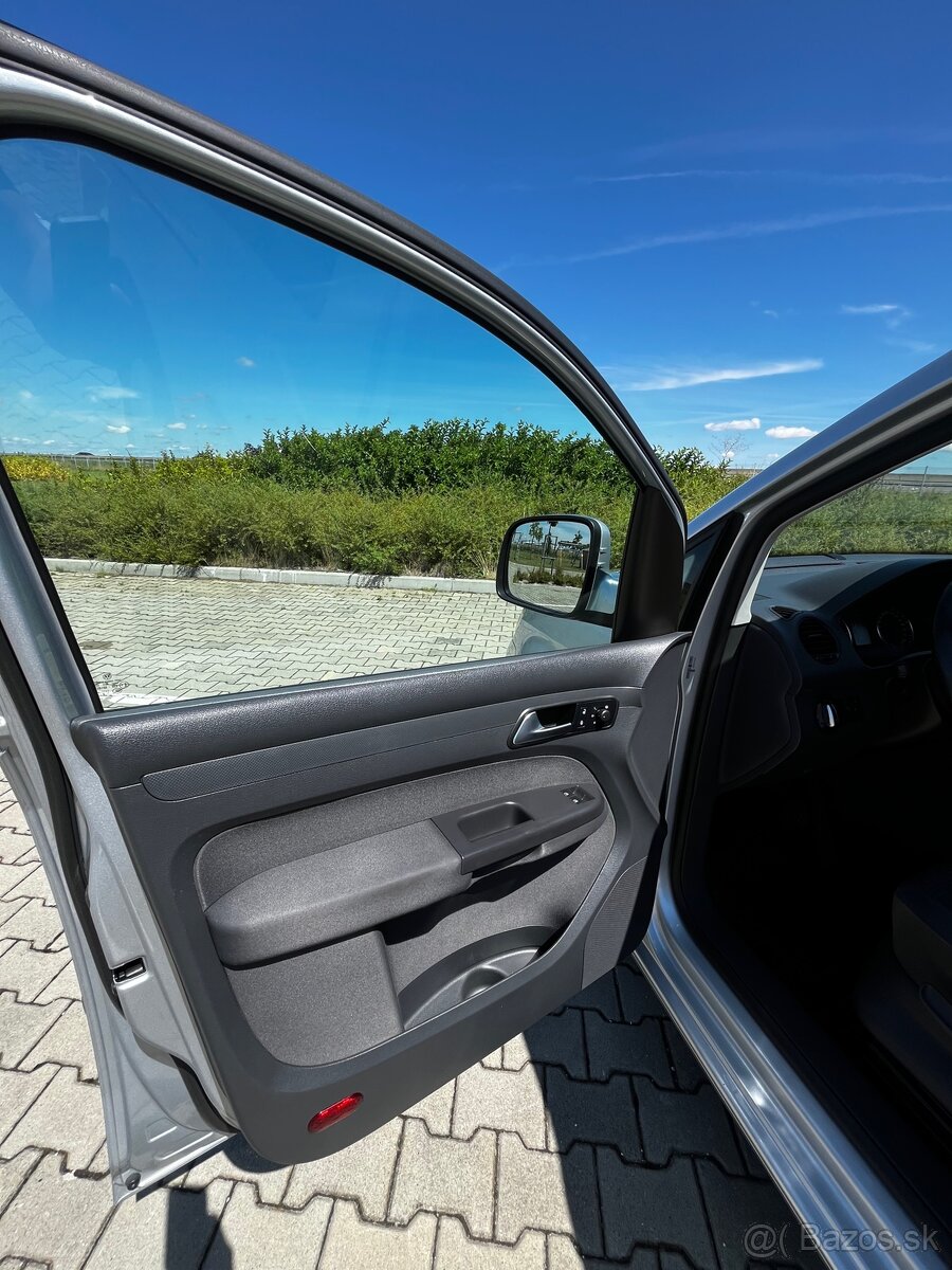 Volkswagen Caddy maxi 7miest. DSG - 15