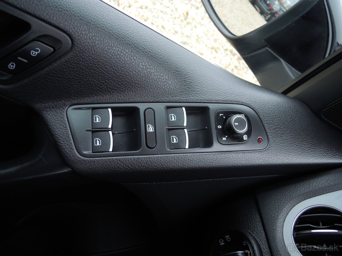 Volkswagen Tiguan, 1.4TSi SPORT - 92KW - SERVIS - 15