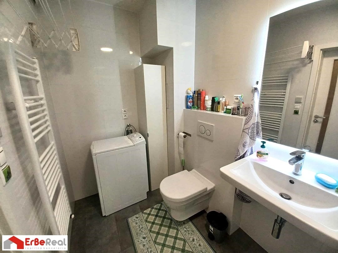 Predaj moderného 2 izbového bytu v Galante - 15