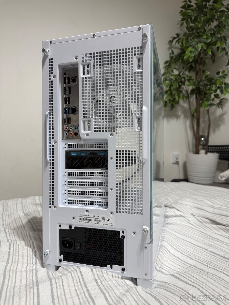 Herný PC Ryzen 5 5600, RX 6600 XT, 32gb RAM, 1TB SSD - 15