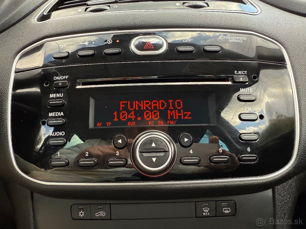 Fiat Grande Punto 1.4 8v Lounge - 15