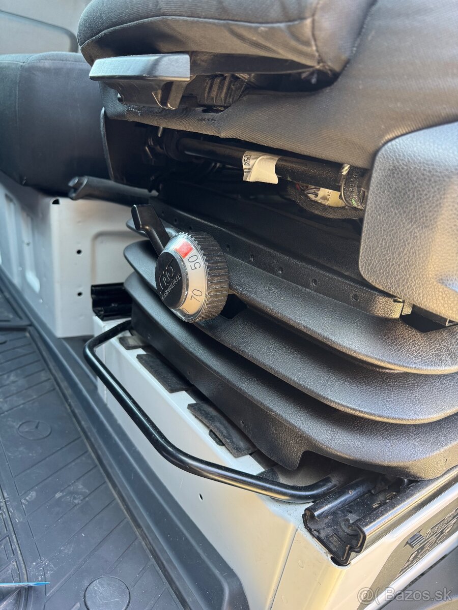 Mercedes Sprinter Vysoká výbava - 15