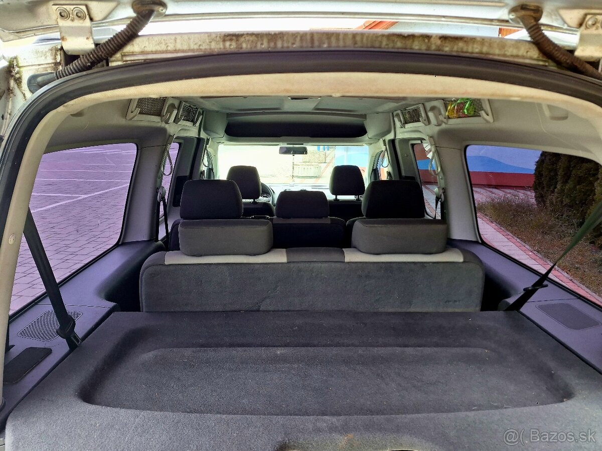 Volkswagen Caddy 1.6 TDI Maxi Long 7miestna - 15