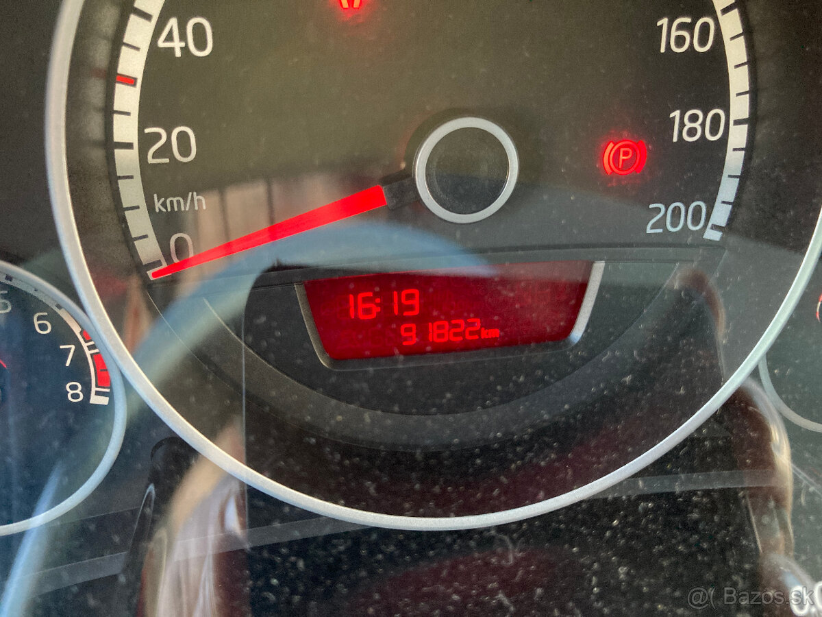 VW Up Cross, 75 k, r.v. 2016, 91 tis. km - 15