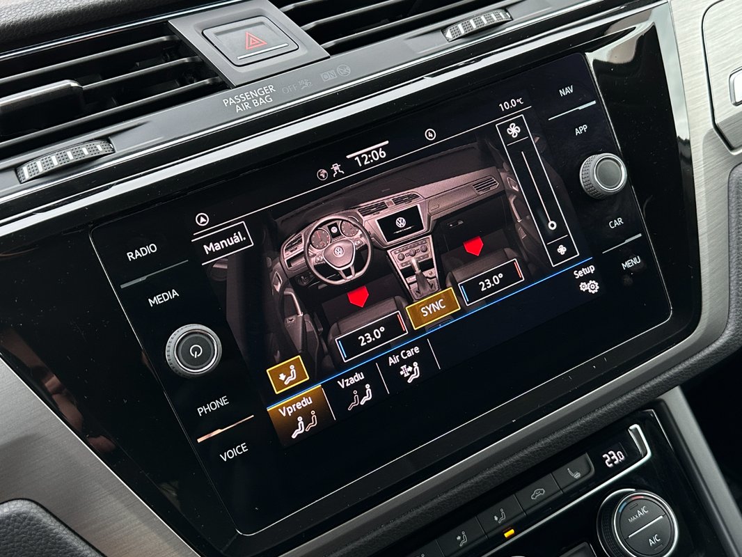 Volkswagen Touran 2.0 TDi - 15