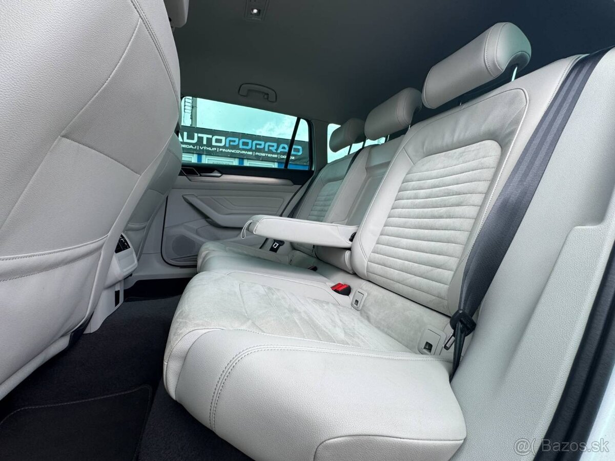 Volkswagen Passat Variant 2.0 TDI Elegance 4Motion DSG - 15