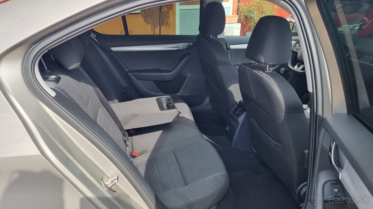 Škoda Octavia 1,6TDi 81kW Style - 15