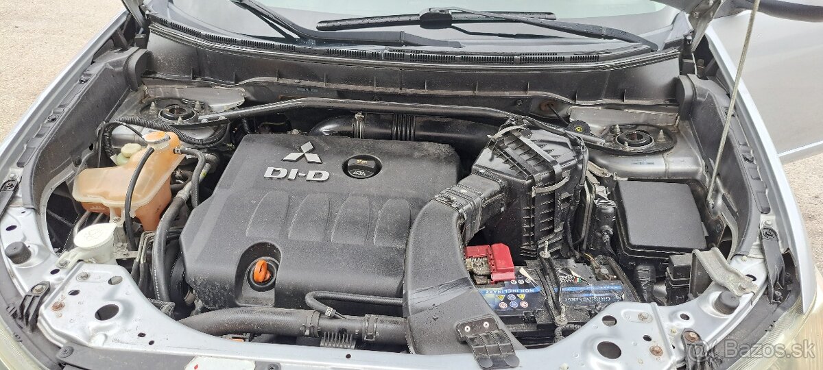 Mitsubishi Outlander 4x4 - 15