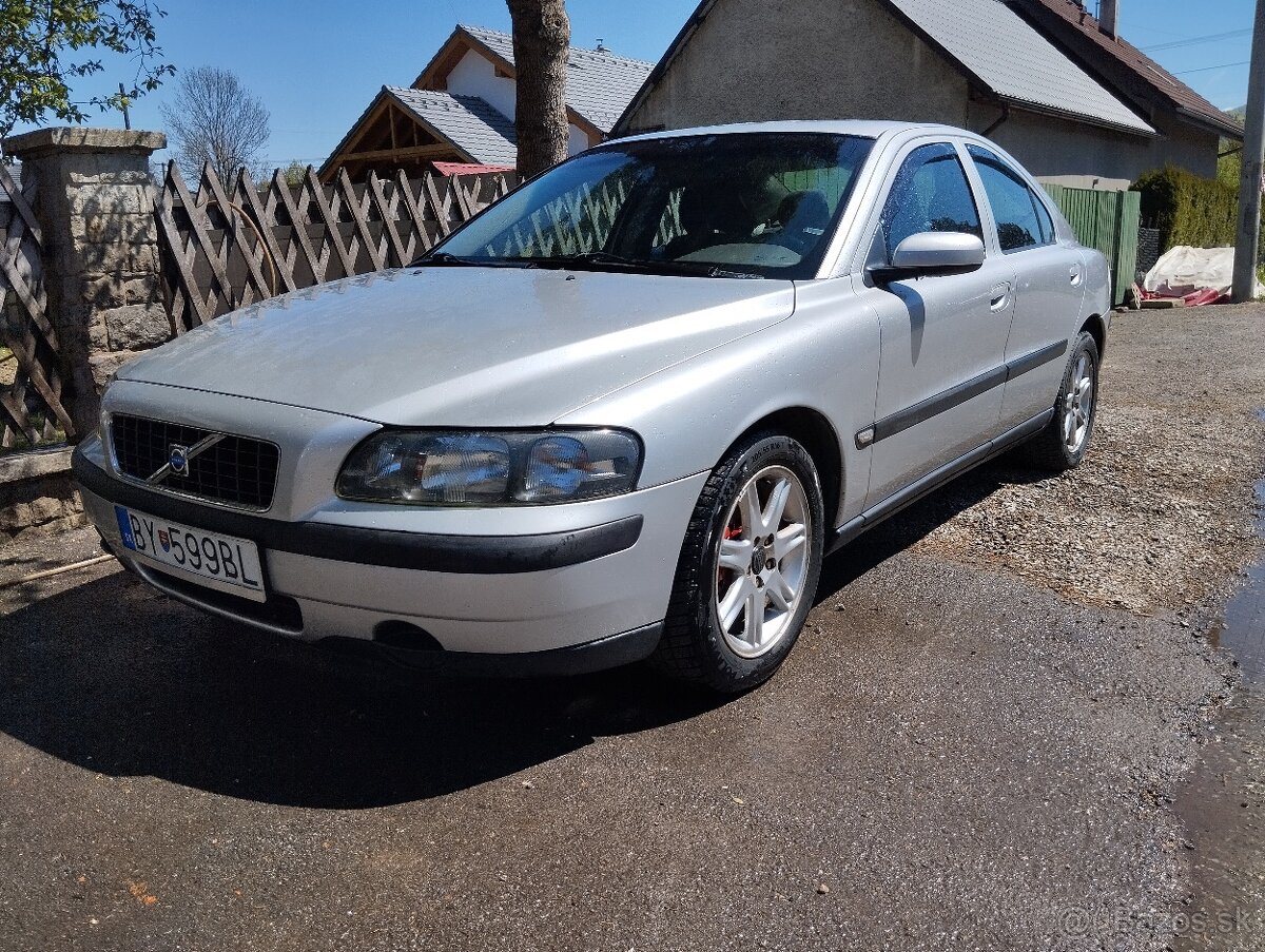 VOLVO S60 2,4D 2001 5-st. manuál - 15