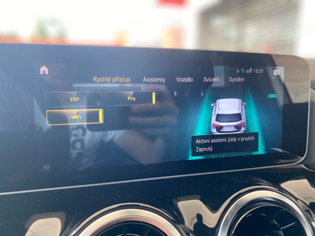 Mercedes - Benz B 200d 110kW AMG Line AT/8 - 15