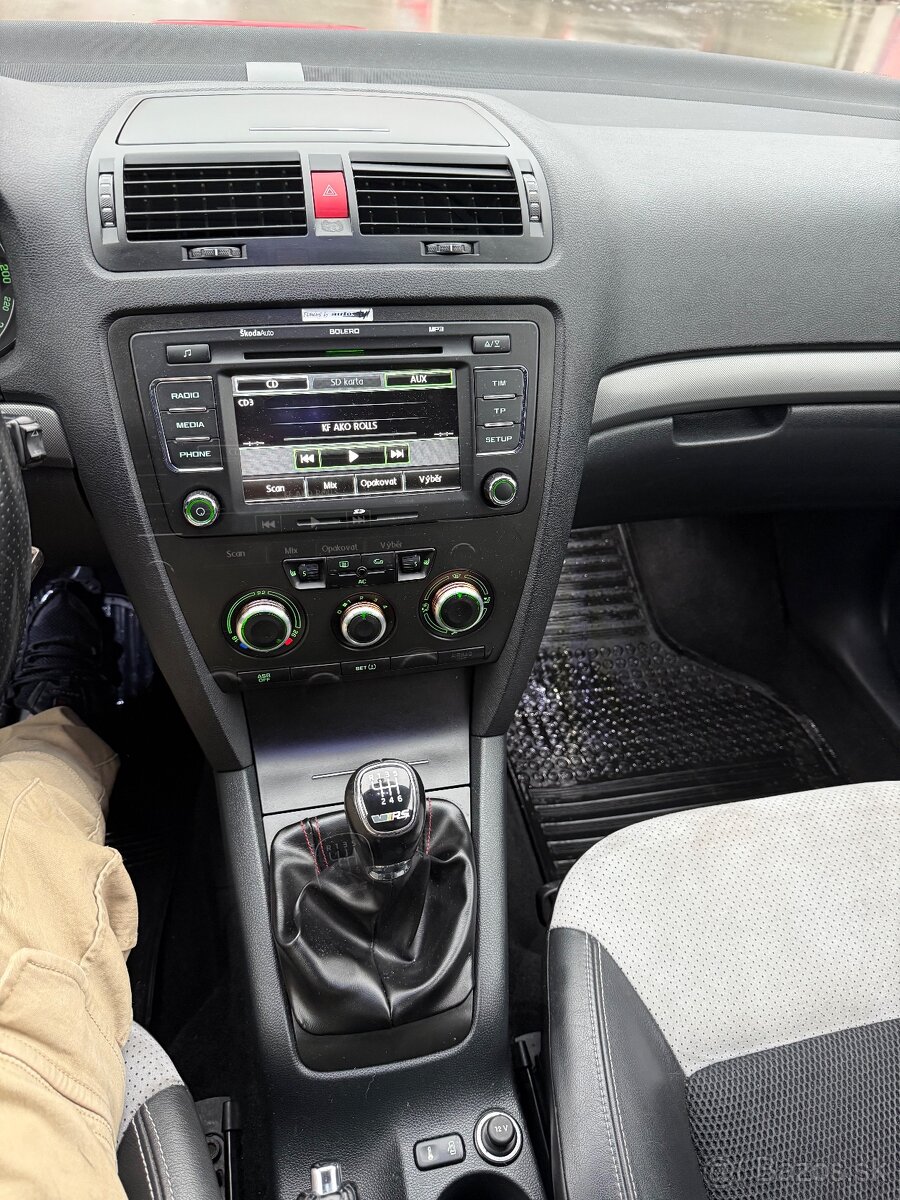 Predam peknú Octaviu 2 1.6 fsi prerobené na rs - 15