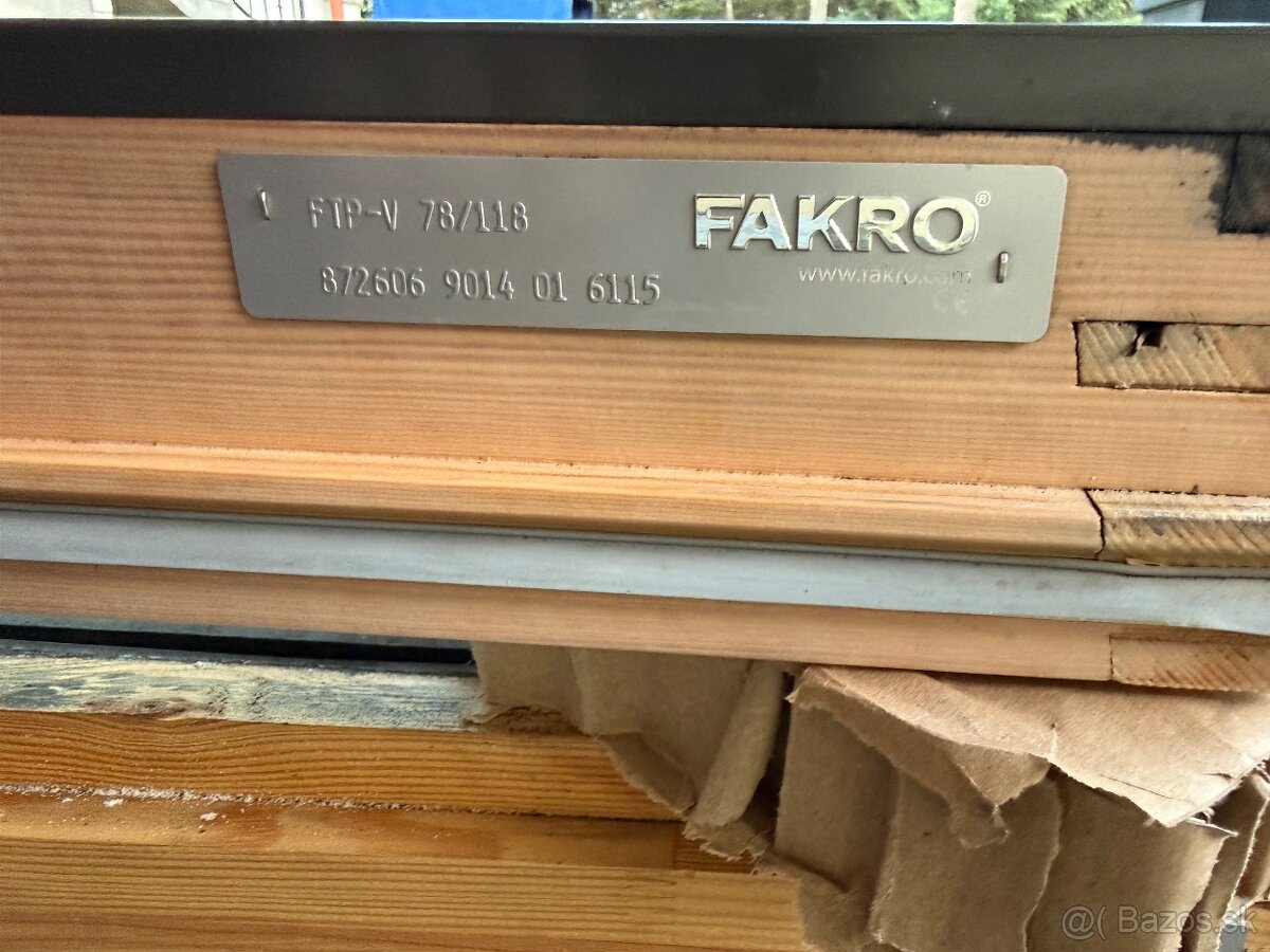 Predam stresne okna FAKRO 7ks - 15