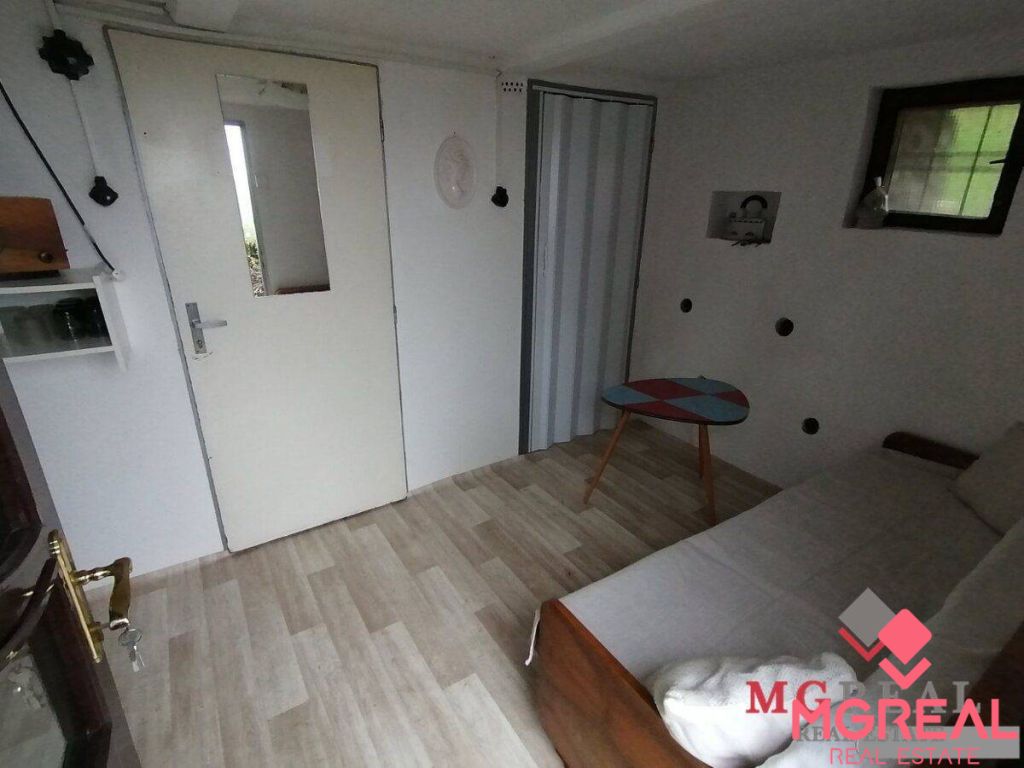 Na predaj záhradná chatka Brodzany - 15