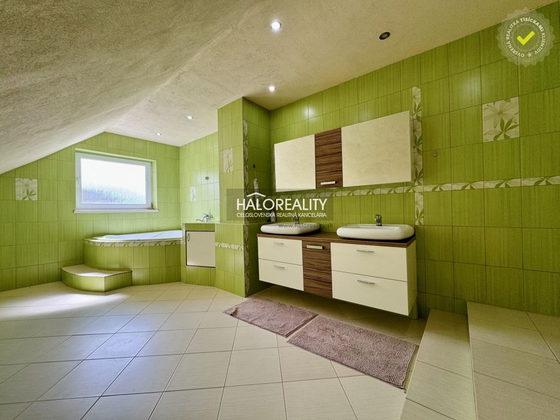 HALO reality - Predaj, rodinný dom Nové Zámky, šesťizbový, r - 15