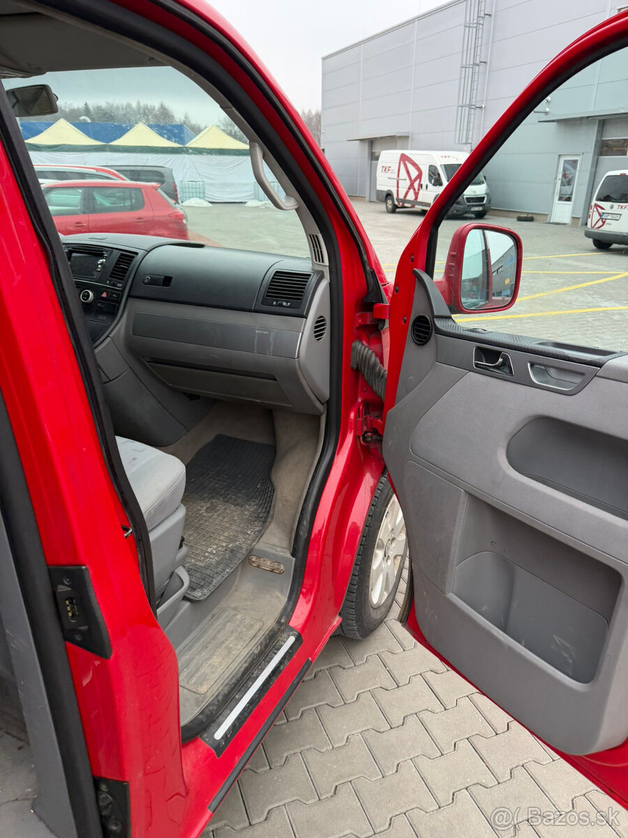 Volkswagen Multivan 2.5 TDI | 7 míst | Webasto | Bez koroze - 15