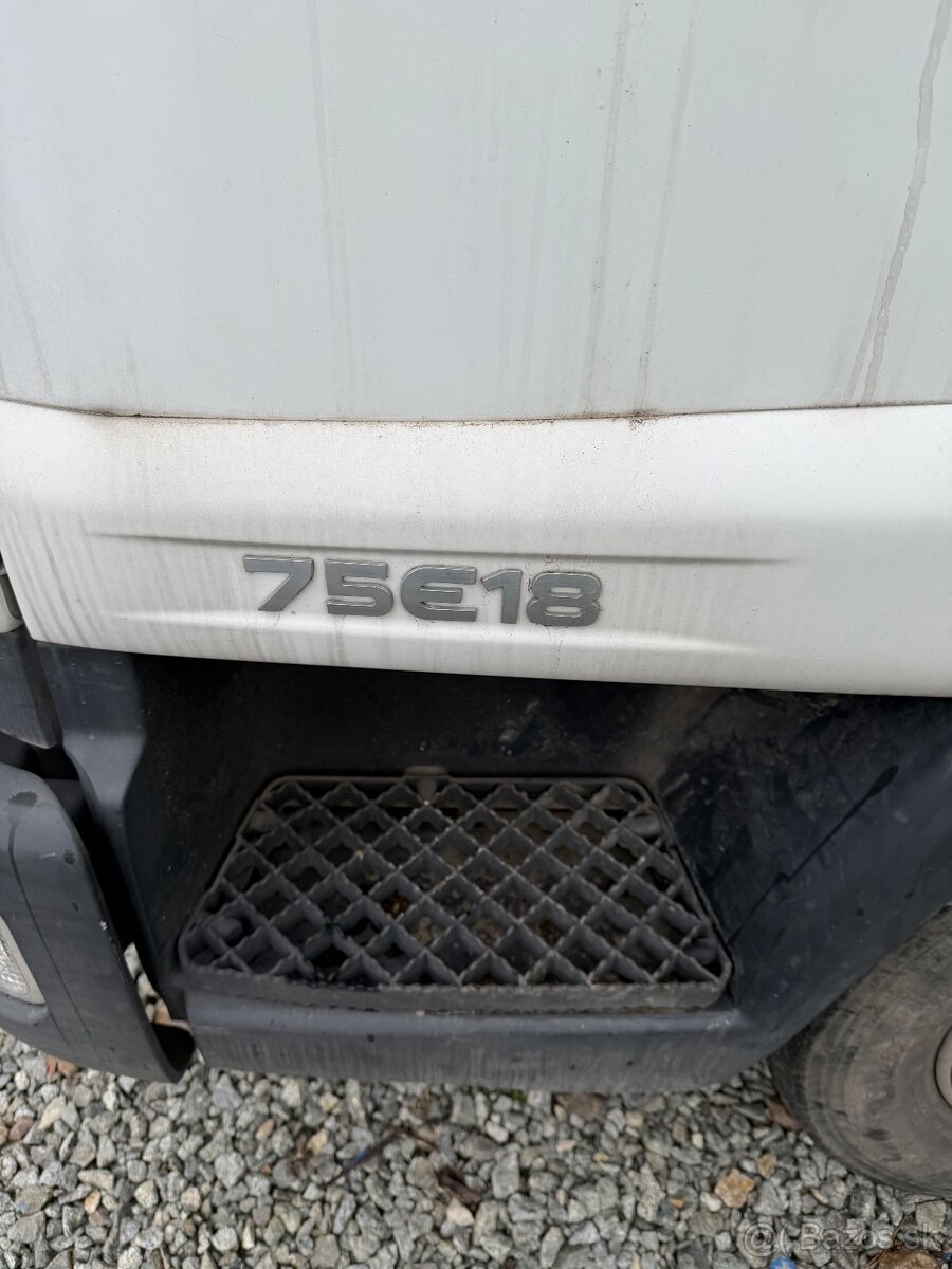 Iveco Eurocargo s hydraulickou rukou, 7,5t - 15