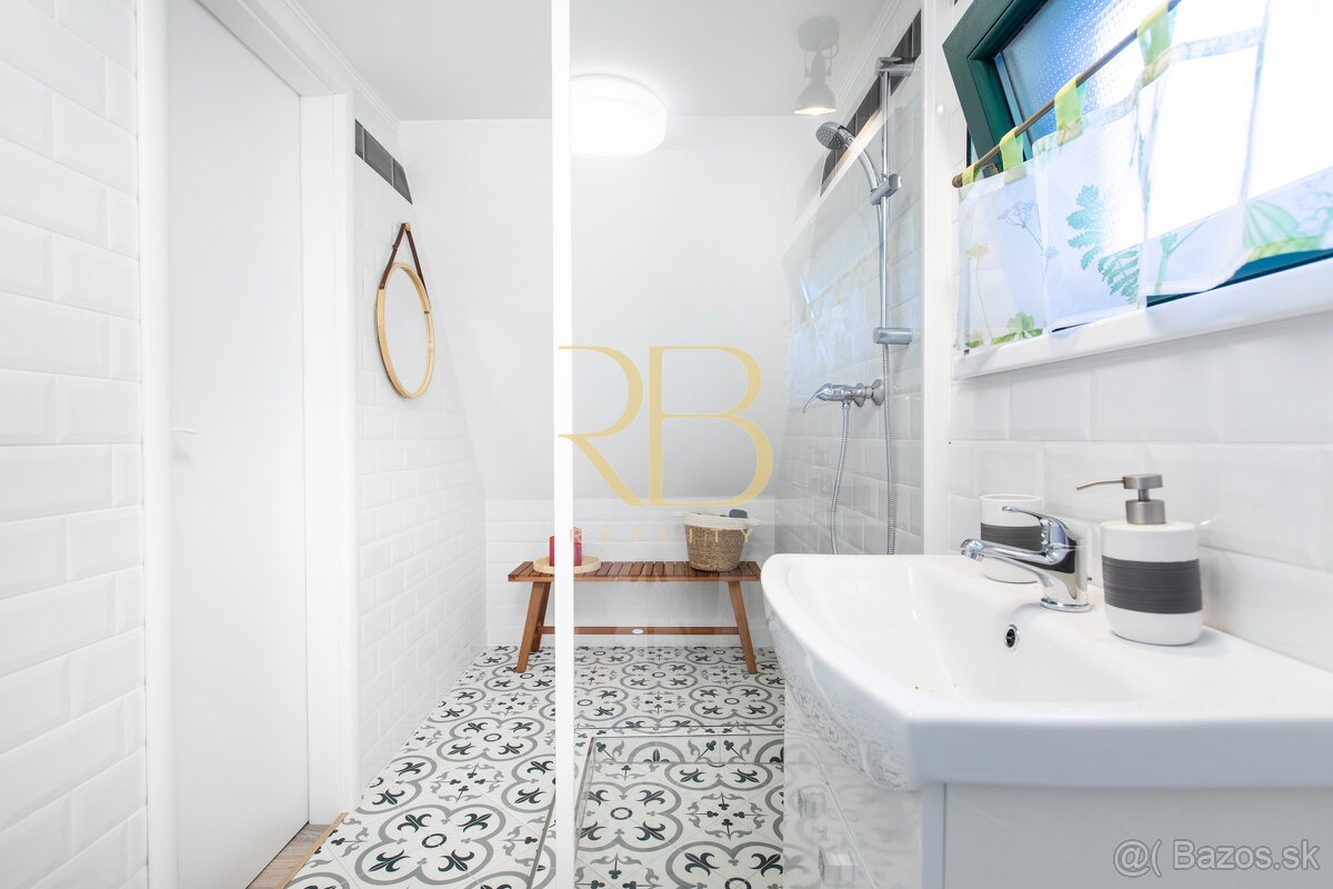 NA PREDAJ _Dizajnová chata_komplet_rekonšt._ Rakaca - 15