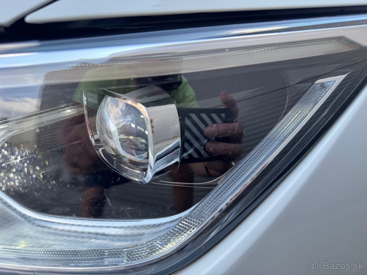 VW Golf 1.0 eTsi Live Dsg - 15