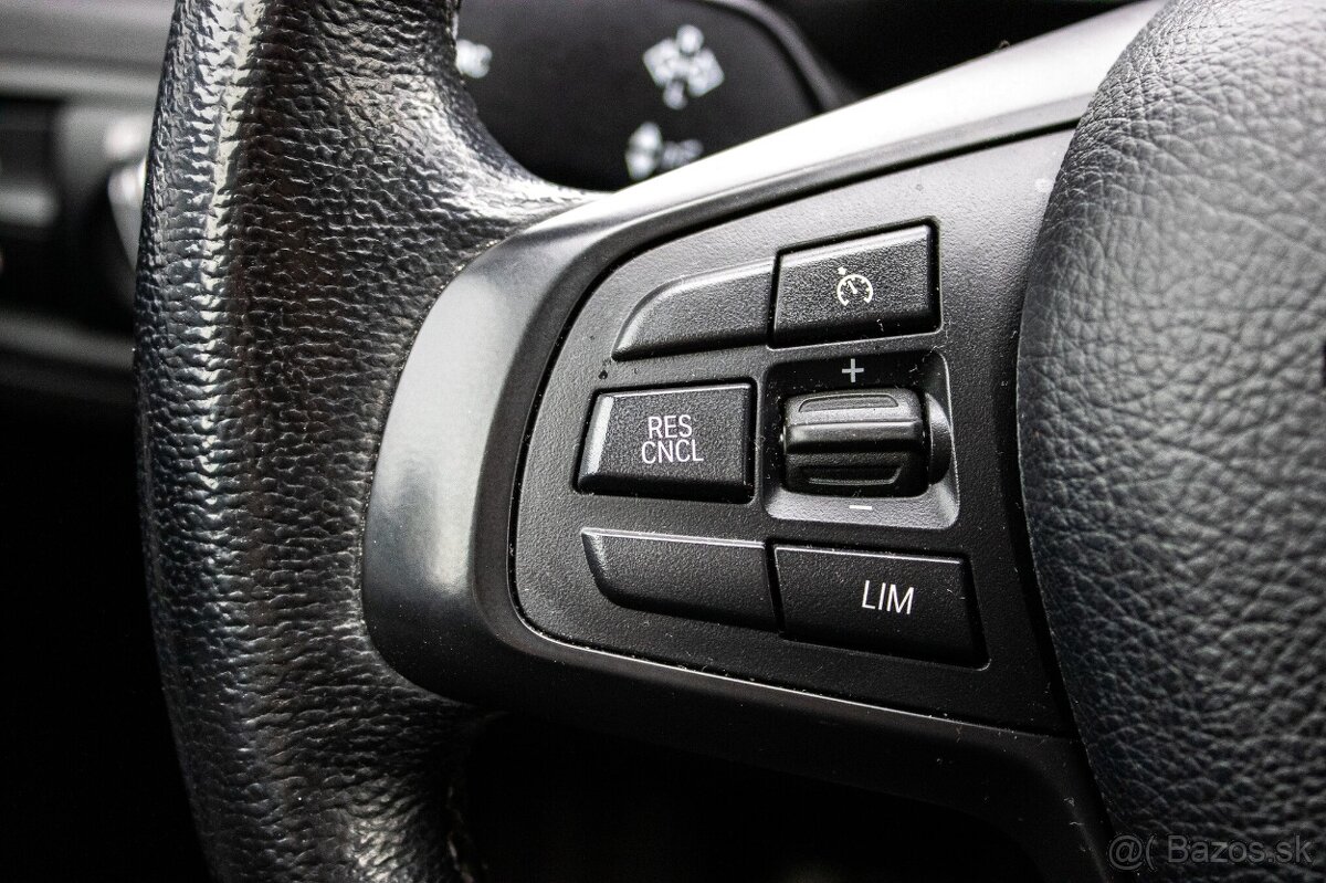 BMW X1 sDrive 18d (2017) - 15