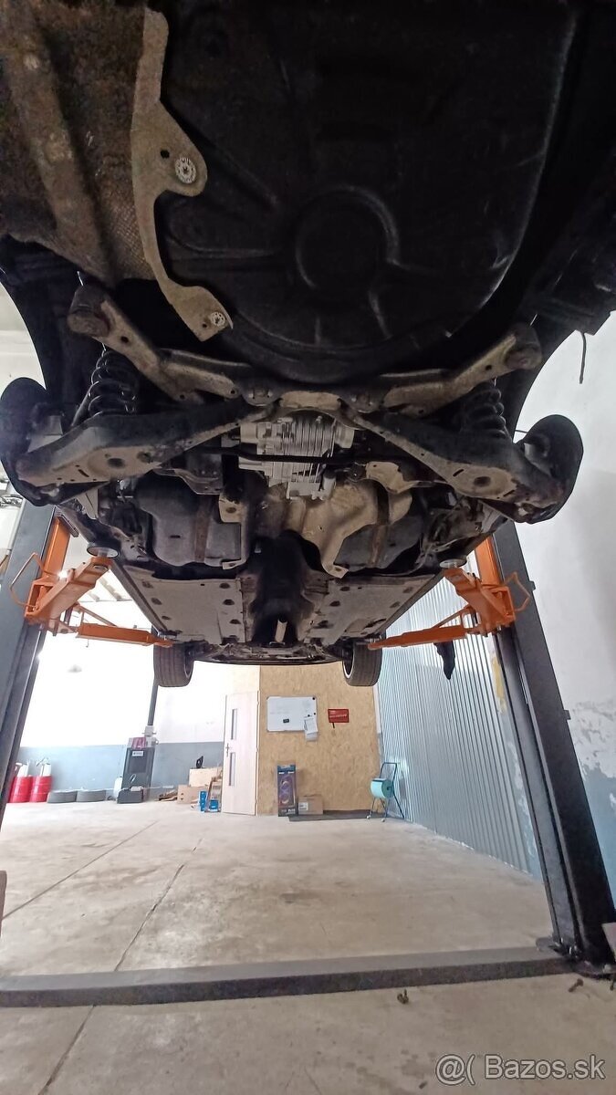 Škoda Octavia 2 1.9 tdi -4x4 Úprava - 15