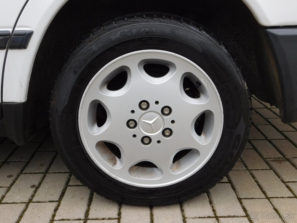 Mercedes Benz 124 200i ++původ Itálie ++ BEZ KOZOZE - 15