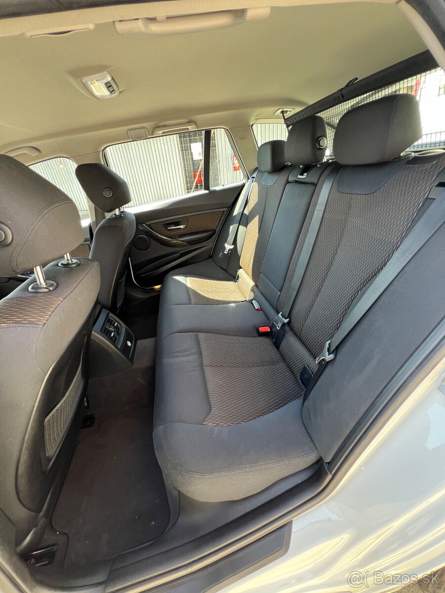 BMW Rad 3 F31 320D Luxury - 15