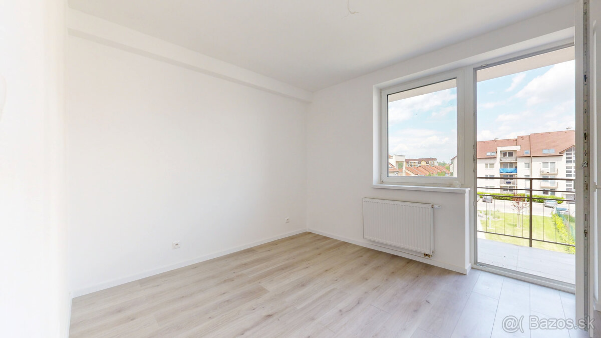 Priestranný 3-izbový byt v projekte Polianky B136 - 15