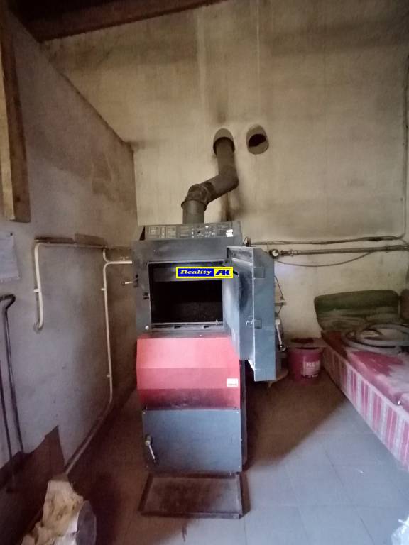 Sklad na predaj Martin obec Sučany s príjazdom na diaľnicu c - 15